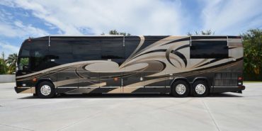 2006 Elegant Lady 7187-B exterior driver side view of motorcoach on the lot