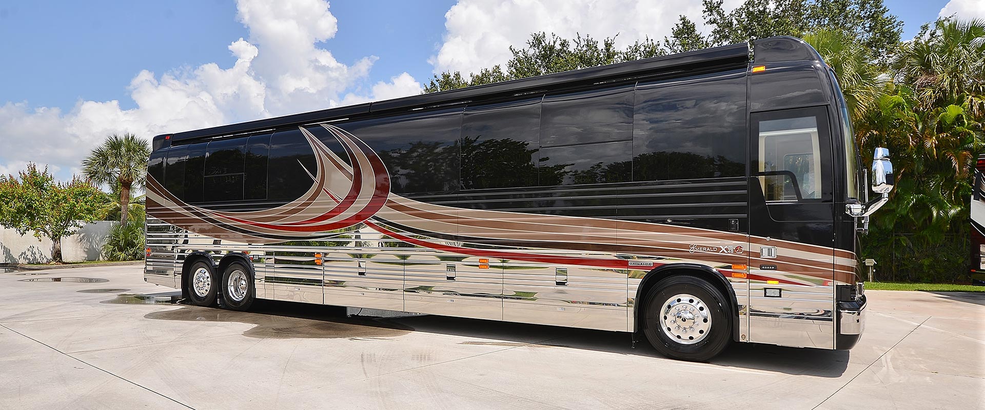 2017 Emerald #M5378 exterior entry side front view of motorcoach on the lot