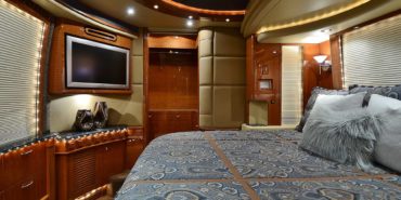 2007 Liberty Coach #M5388 motorcoach interior view of bedroom