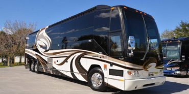 2008 Liberty Coach #M5369 Exterior Front View in lot